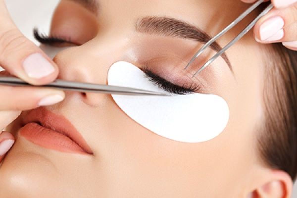 Extension de cils à Saint-André-des-Eaux (44) Par Anais - Estheca