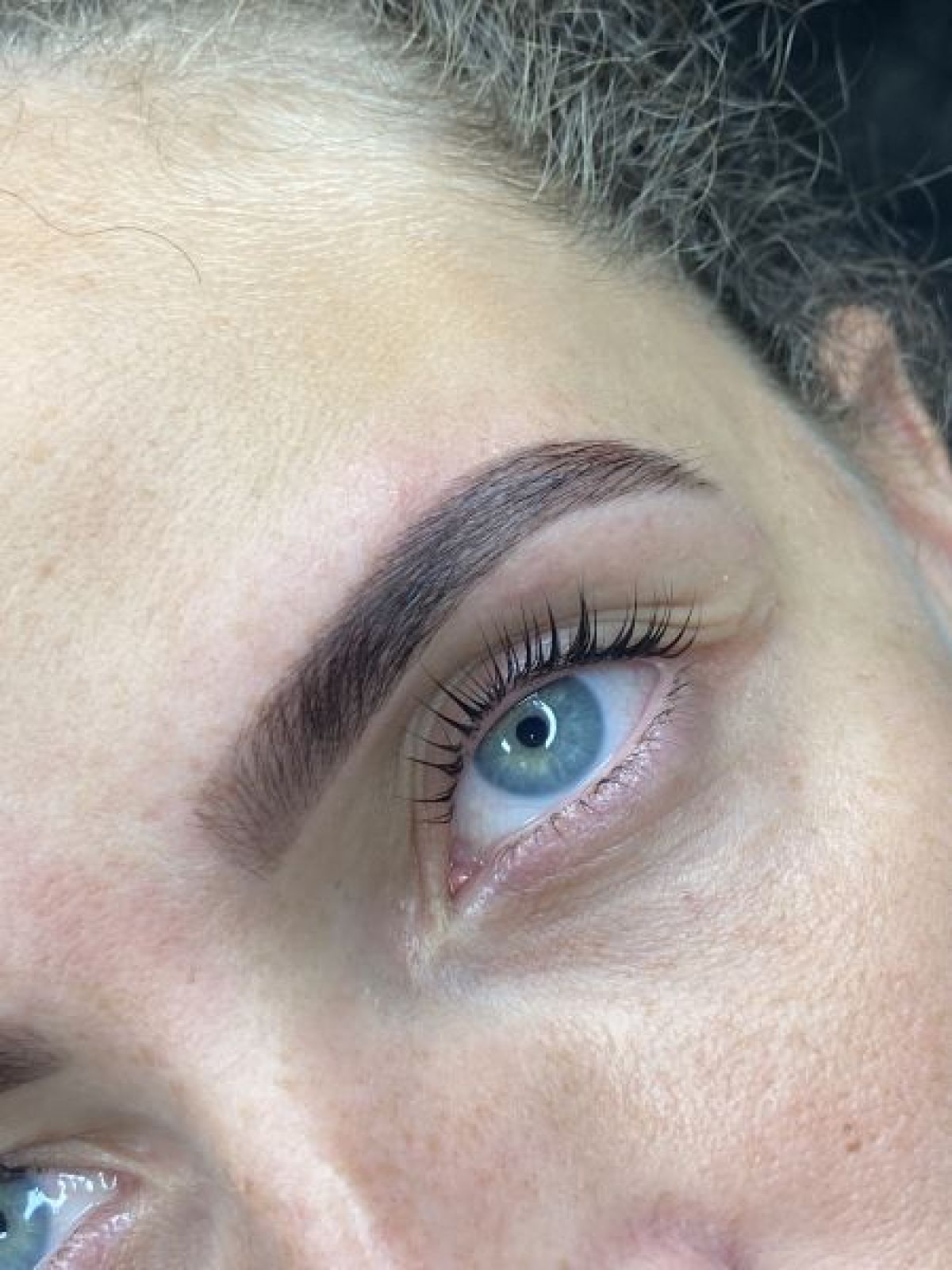 Rehaussement de cils à Charenton-le-Pont (94) Par Kate - Estheca