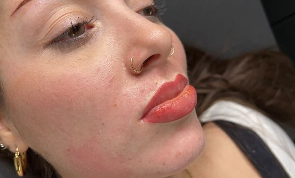 Maquillage permanent lèvres (candy lips) à Charenton-le-Pont (94) Par Kate - Estheca