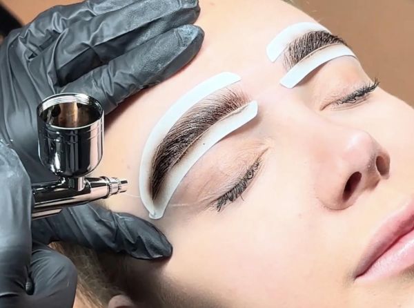 À Lyon | Sourcils airbrush | Les meilleures esthéticiennes