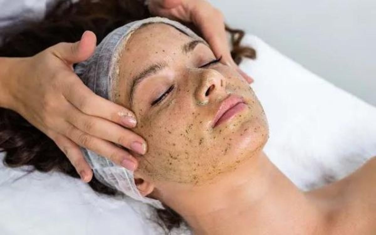 Peeling aux algues marins naturel à Massy (91) Par Samya - Estheca