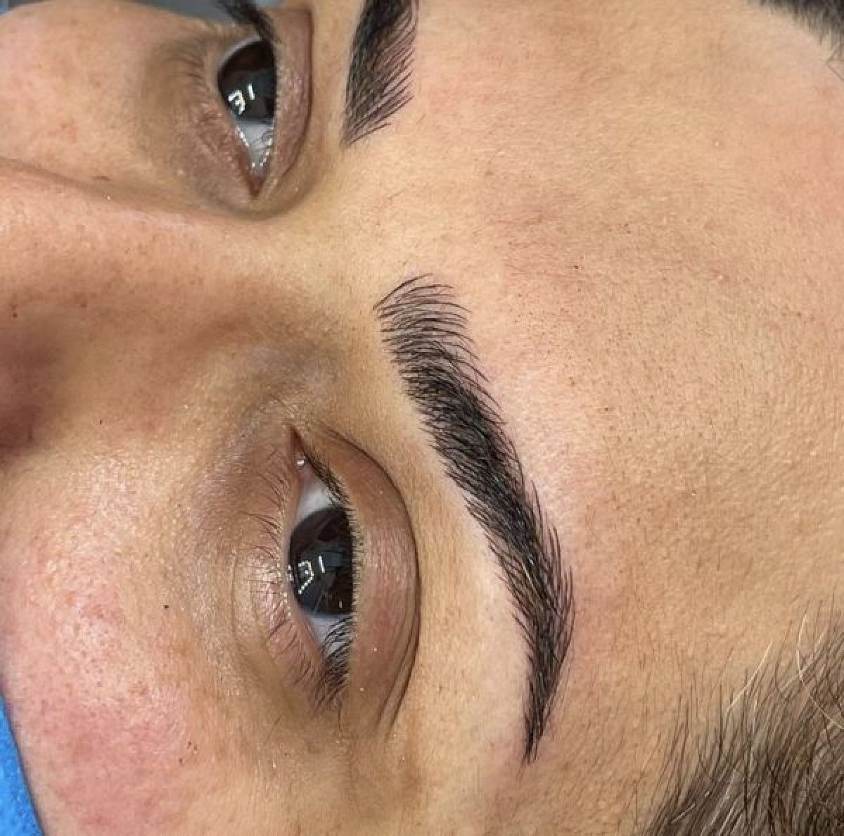 Microblading/Microshading à Paris (75) Par Ines - Estheca