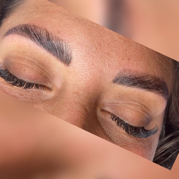 À Conflans-Sainte-Honorine | Brow lift (rehaussement de sourcils) | Les meilleures esthéticiennes