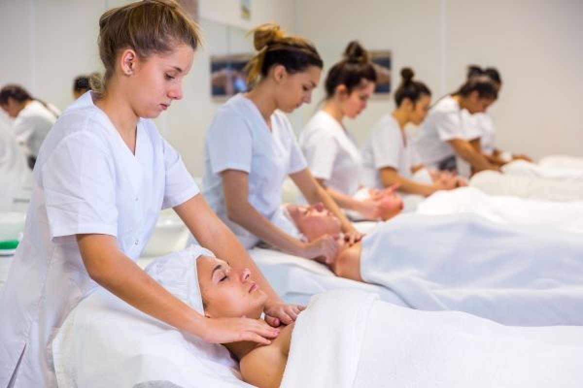 Formations esthétique à Noisy-le-Grand (93) Par Nassima - Estheca