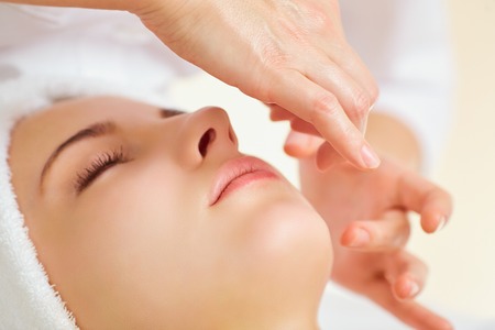 À Noisy-le-Grand | Myolifting massage du visage | Les meilleures esthéticiennes
